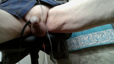 hugo806 live cam on Cam4