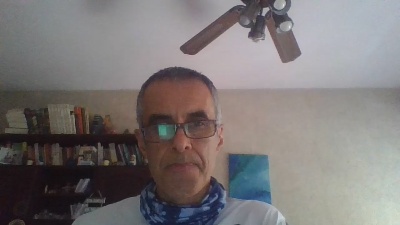 hugobaires69 live cam on Cam4