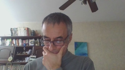 hugobaires69 live cam on Cam4