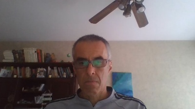 hugobaires69 live cam on Cam4