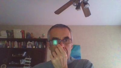 hugobaires69 live cam on Cam4