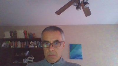 hugobaires69 live cam on Cam4