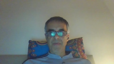 hugobaires69 live cam on Cam4