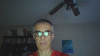 hugobaires69 live cam on Cam4