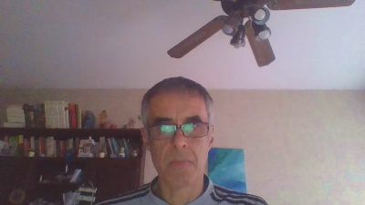 hugobaires69 live cam on Cam4