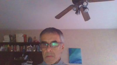 hugobaires69 live cam on Cam4
