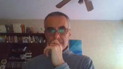 hugobaires69 live cam on Cam4