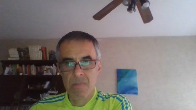 hugobaires69 live cam on Cam4