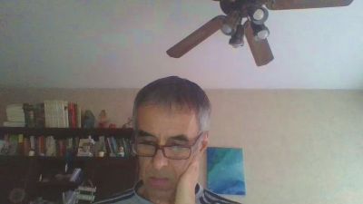 hugobaires69 live cam on Cam4