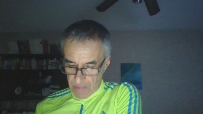 hugobaires69 live cam on Cam4