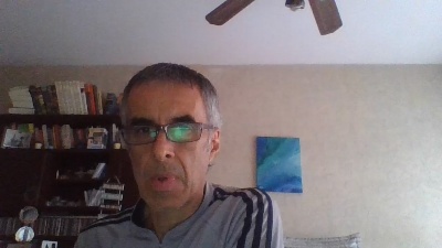 hugobaires69 live cam on Cam4