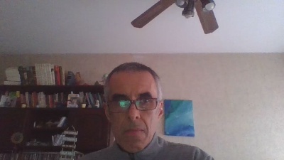 hugobaires69 live cam on Cam4