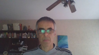 hugobaires69 live cam on Cam4
