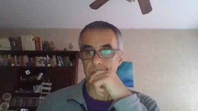 hugobaires69 live cam on Cam4