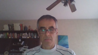 hugobaires69 live cam on Cam4