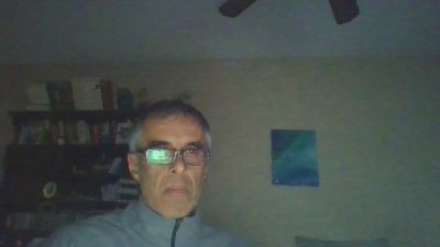 hugobaires69 live cam on Cam4