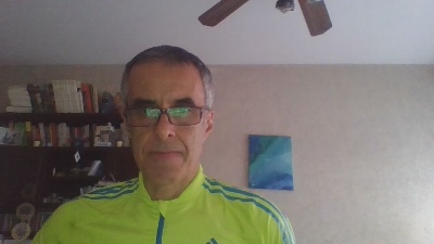hugobaires69 live cam on Cam4