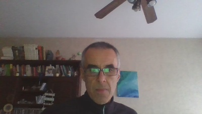 hugobaires69 live cam on Cam4