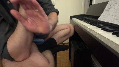 hugohotbi live cam on Cam4