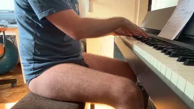 hugohotbi live cam on Cam4