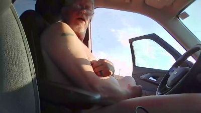 humiliationboy3 live cam on Cam4