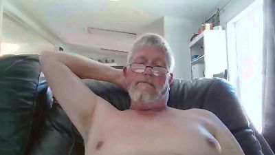 humiliationboy3 live cam on Cam4