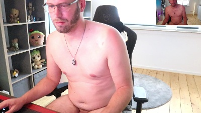 hungry_26 live cam on Cam4