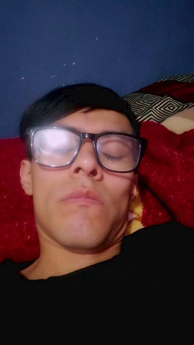 hunt_44 live cam on Cam4