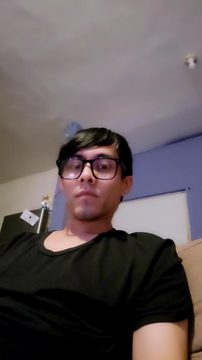 hunt_44 live cam on Cam4