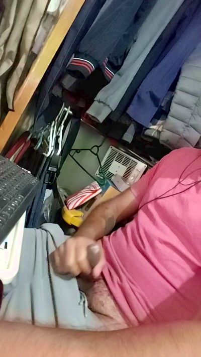 hunterxxx82 live cam on Cam4