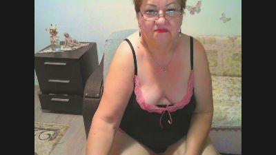 cam4 hyllda webcam profile pic via bestlivesexchat.com