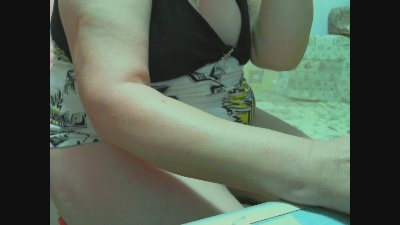 hyllda live cam on Cam4