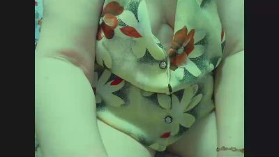 hyllda live cam on Cam4