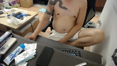 i1toFQ live cam on Cam4
