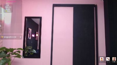 i_alessia live cam on Cam4