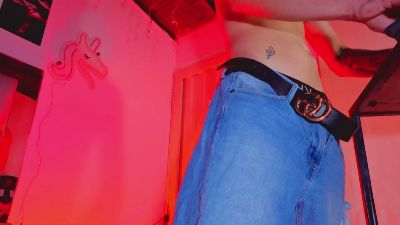 iamkelvis live cam on Cam4