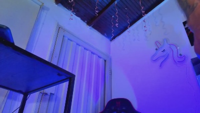 iamkelvis live cam on Cam4