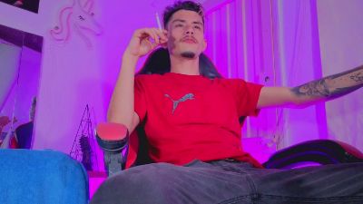 iamkelvis live cam on Cam4