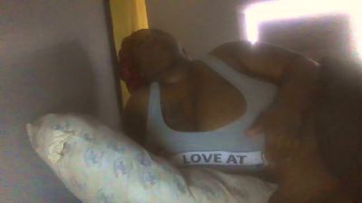 iamxtinaboo live cam on Cam4