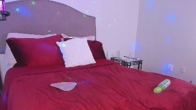iamyiauna live cam on Cam4
