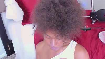 iamyiauna live cam on Cam4