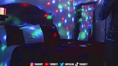 iamyiauna live cam on Cam4