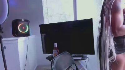 iamyiauna live cam on Cam4