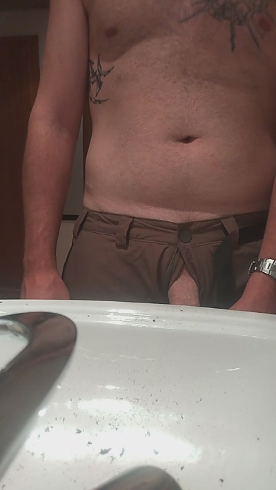 iberico_joven live cam on Cam4