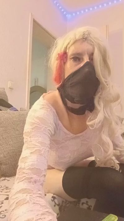 ichimmini live cam on Cam4