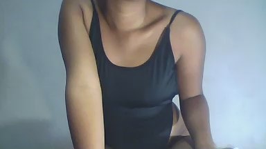 ifaliana743 - Live Cam