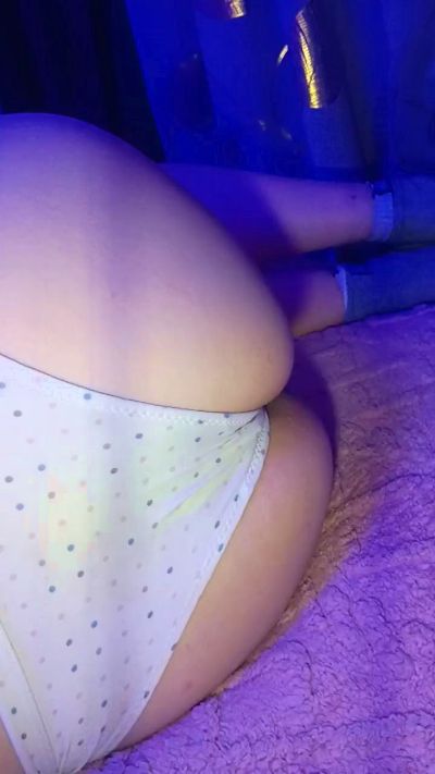 ignacia69_ live cam on Cam4