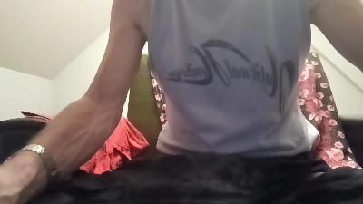 ihrsklave94 live cam on Cam4