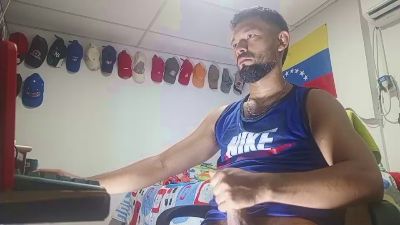ikerpas live cam on Cam4