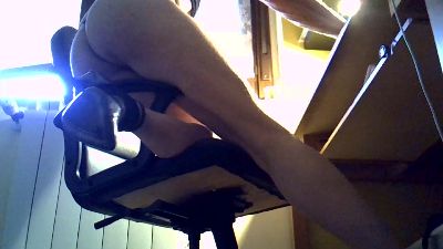 ilarytravl34 live cam on Cam4